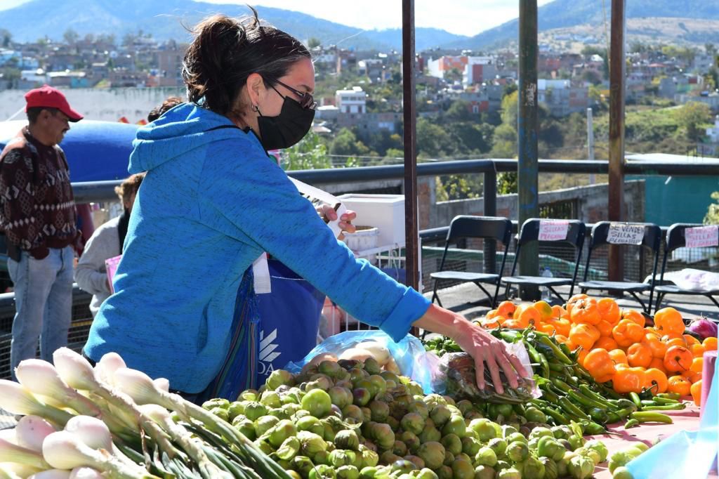 Aumento al salario mínimo repuntará ventas, reconocen comerciantes