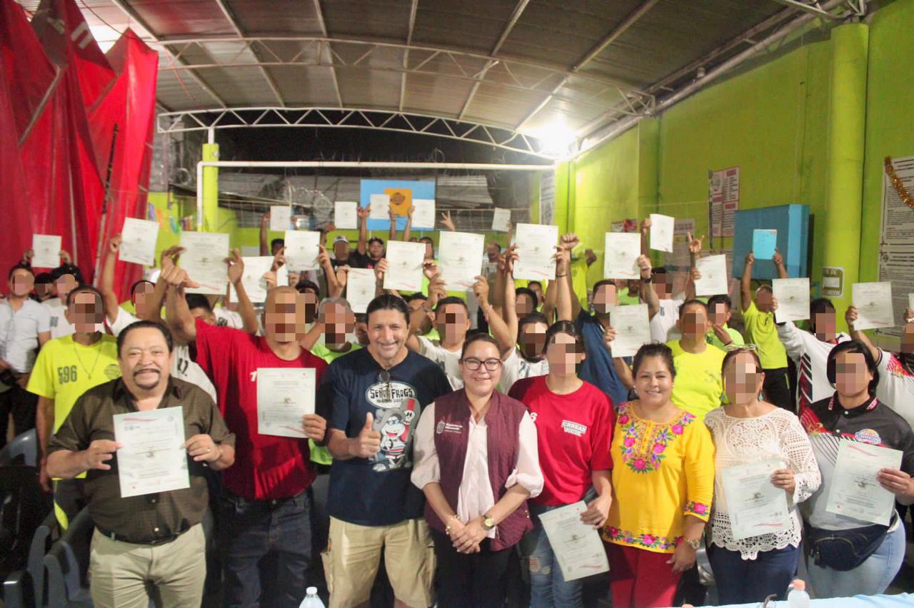 Icatmi capacitó para el trabajo a pacientes de centro de rehabilitación en Apatzingán