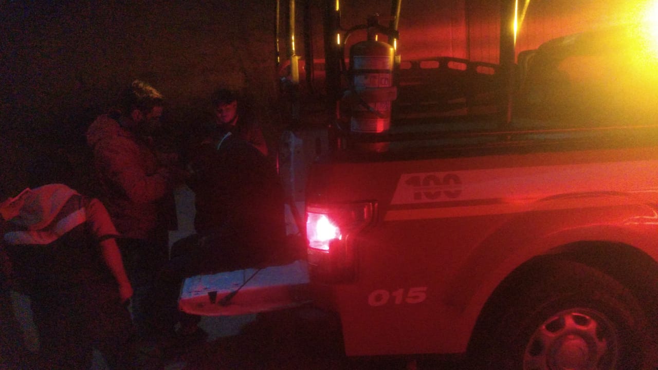 Intervención Oportuna de Bomberos y Policía Municipal Salva Vida en Puente de Zitácuaro