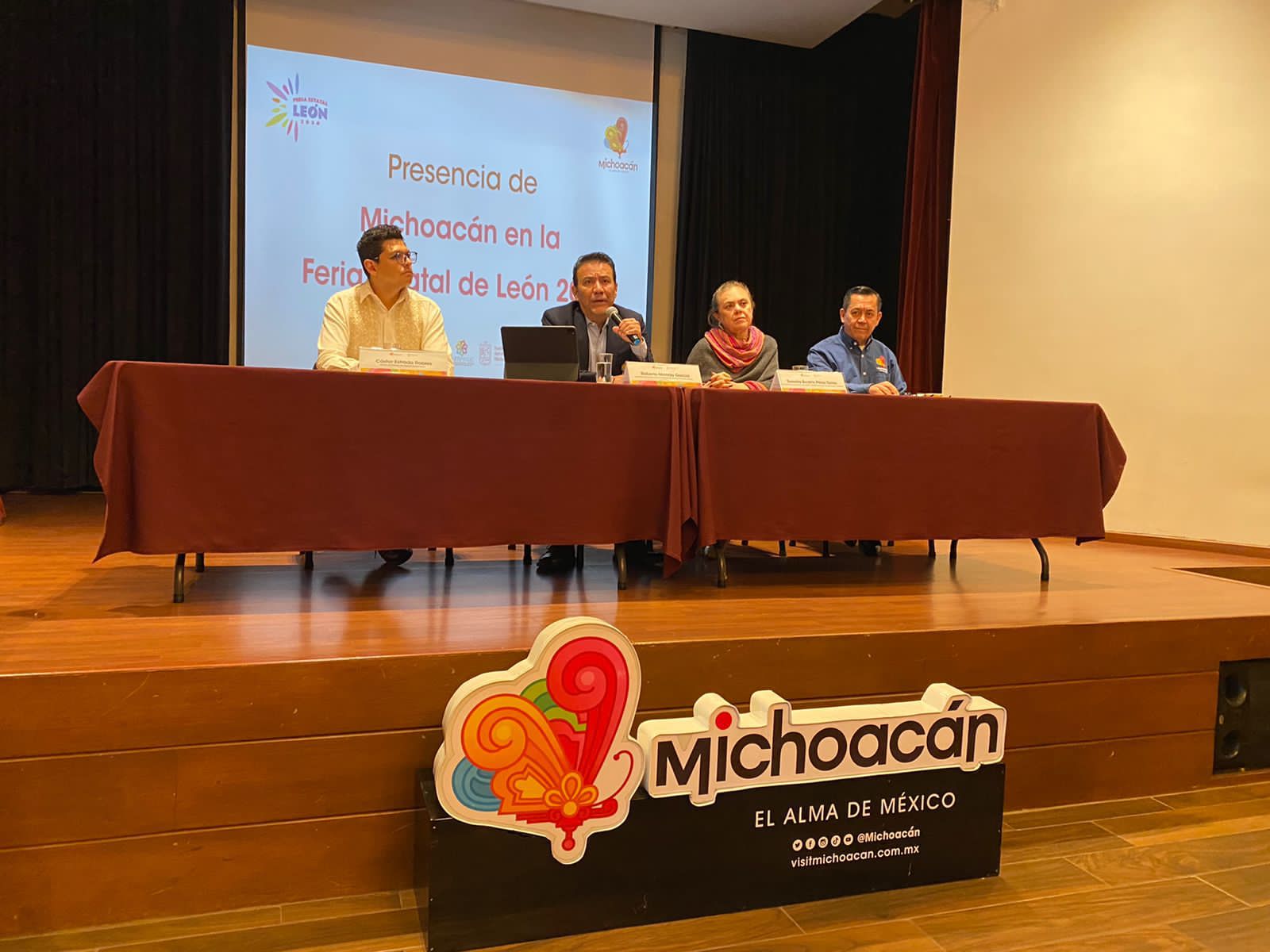Michoacán refuerza su presencia en la Feria de León