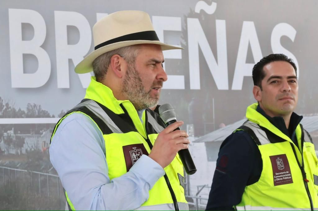 Nunca un gobierno había invertido tanto en obras municipales: Bedolla.