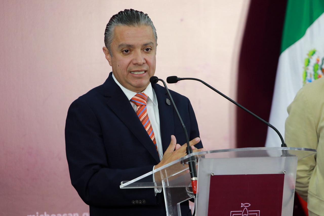 Capacitan a municipios y autogobiernos para proyectos de obra: Luis Navarro.