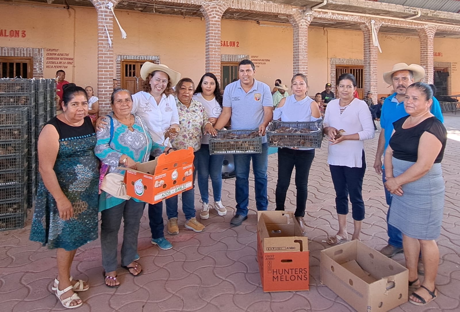 Beneficiadas más de 10 mil familias con alimentos para autoconsumo: Sader.