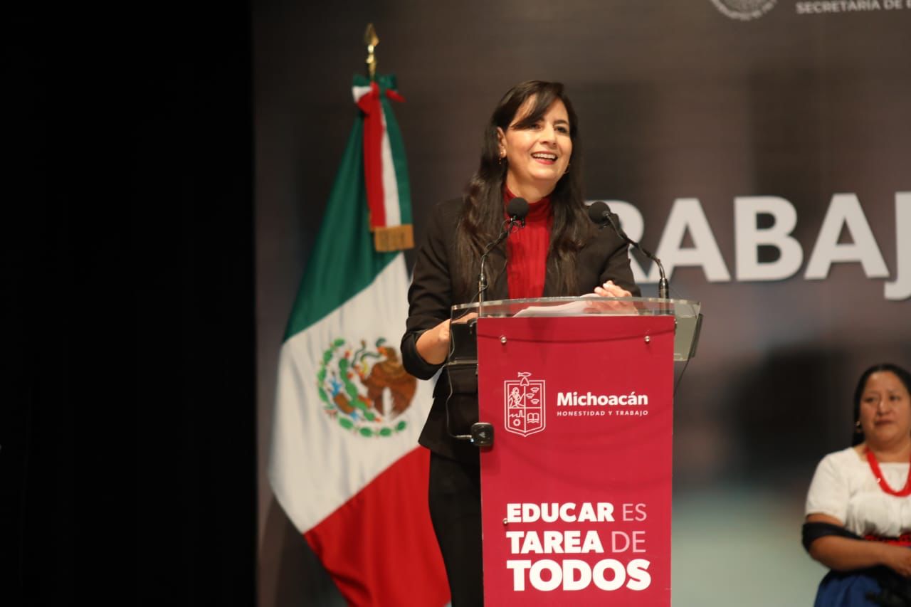 Michoacán hace historia con basificación digital de docentes.