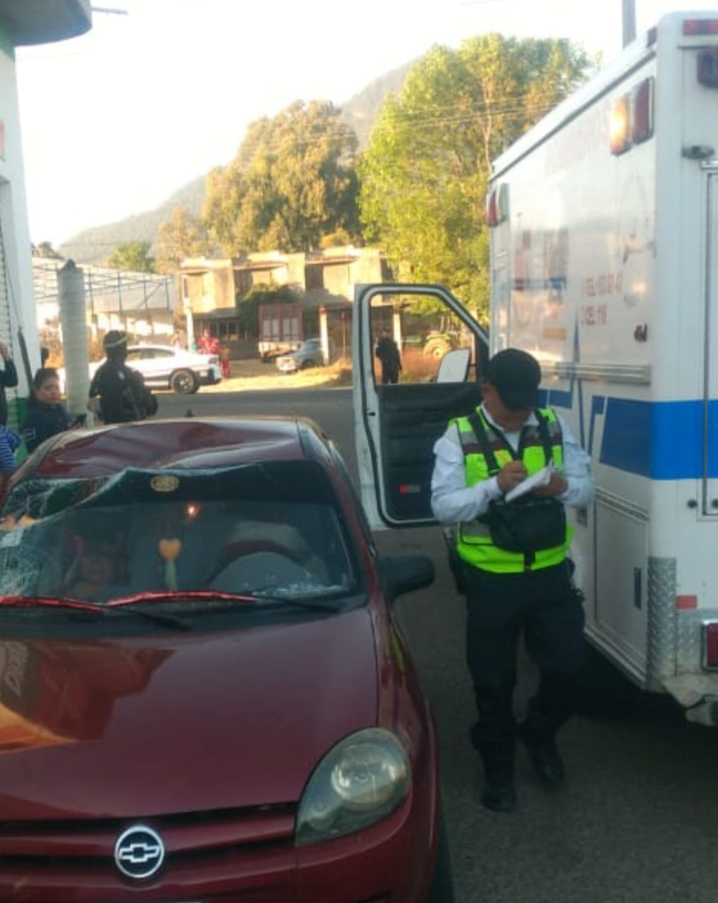 Incidente de tránsito en Zitácuaro deja a un ciclista herido