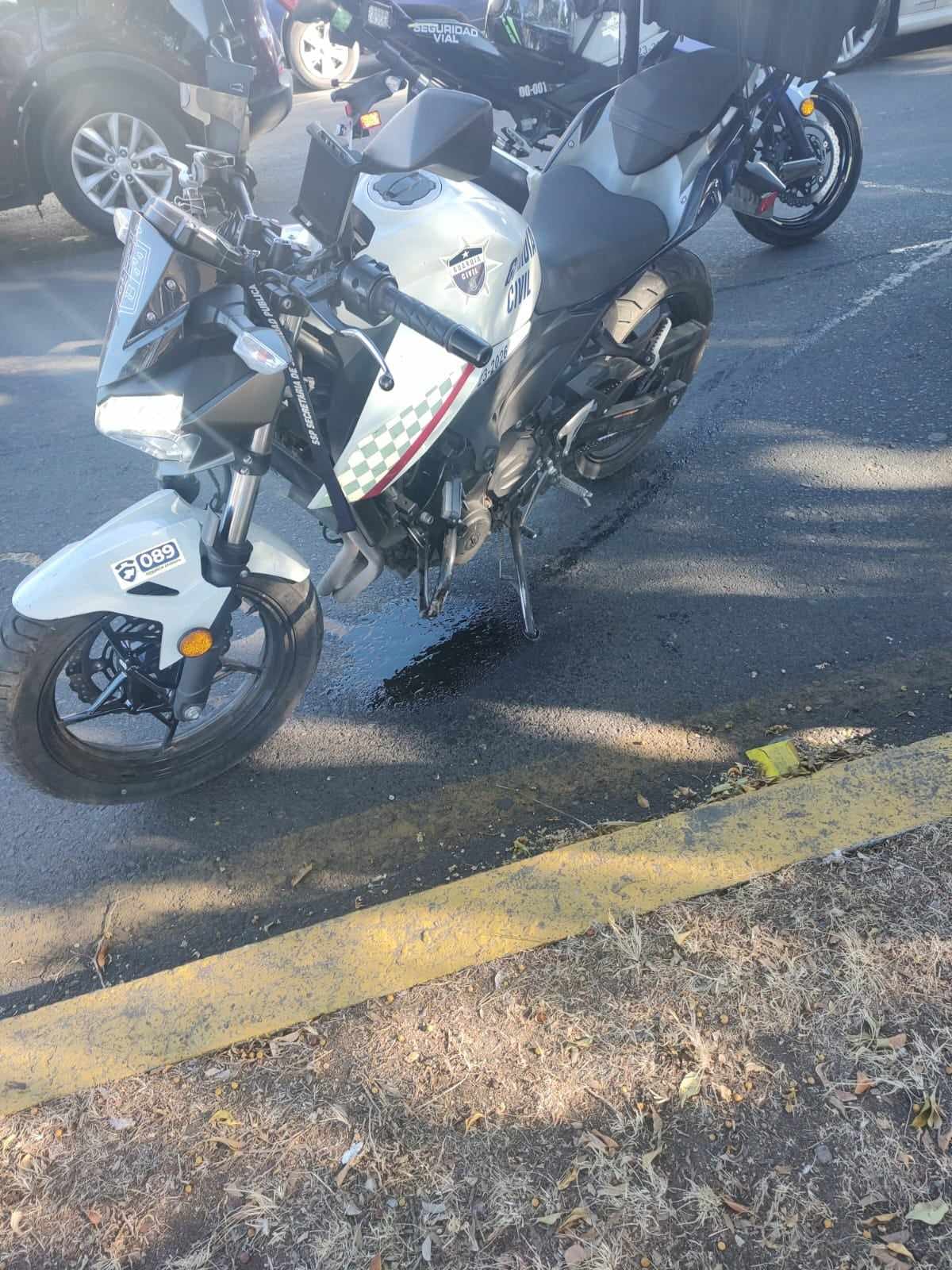 Un motopatrullero de la Guardia Civil resultó herido tras ser impactado accidentalmente por un automovilista