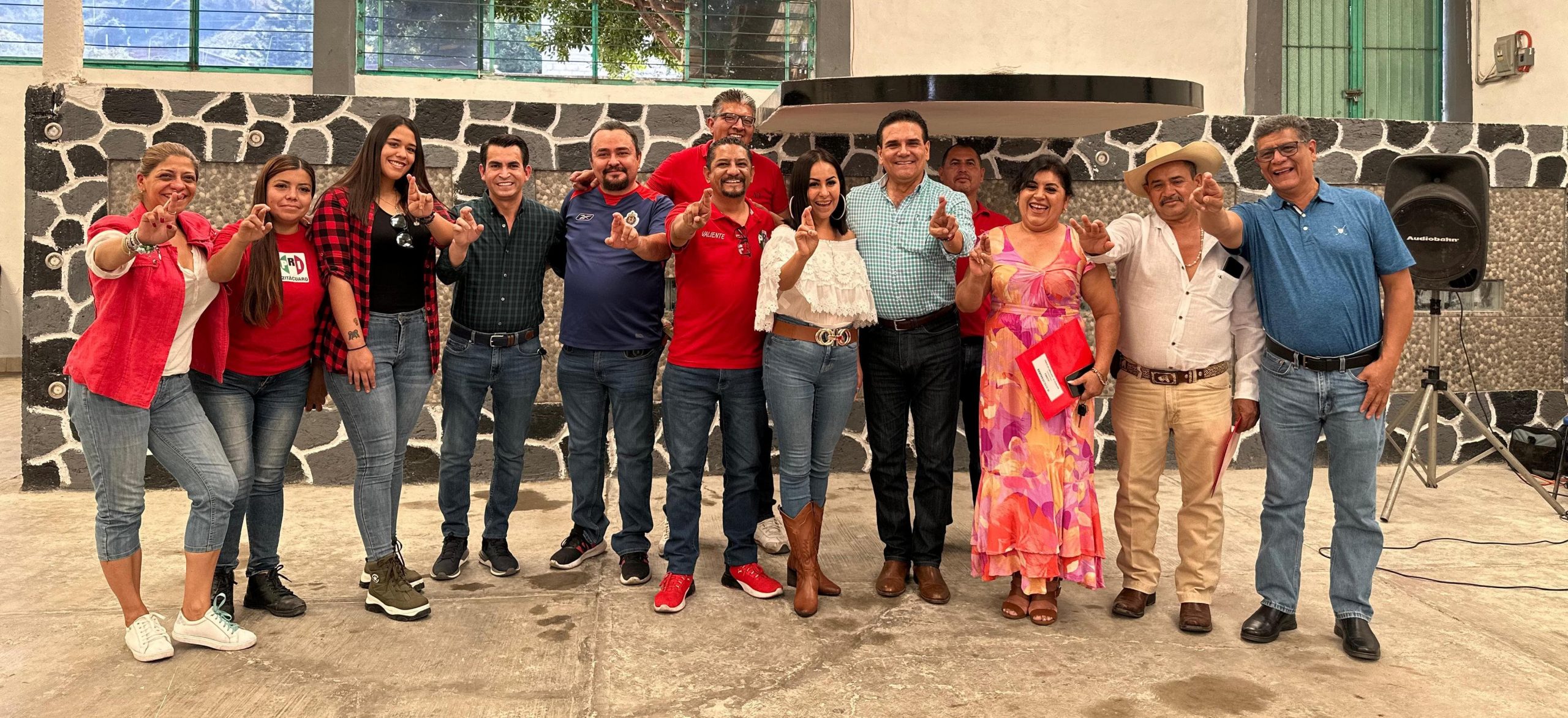 Agradecen a Silvano concesión de agua en Benito Juárez