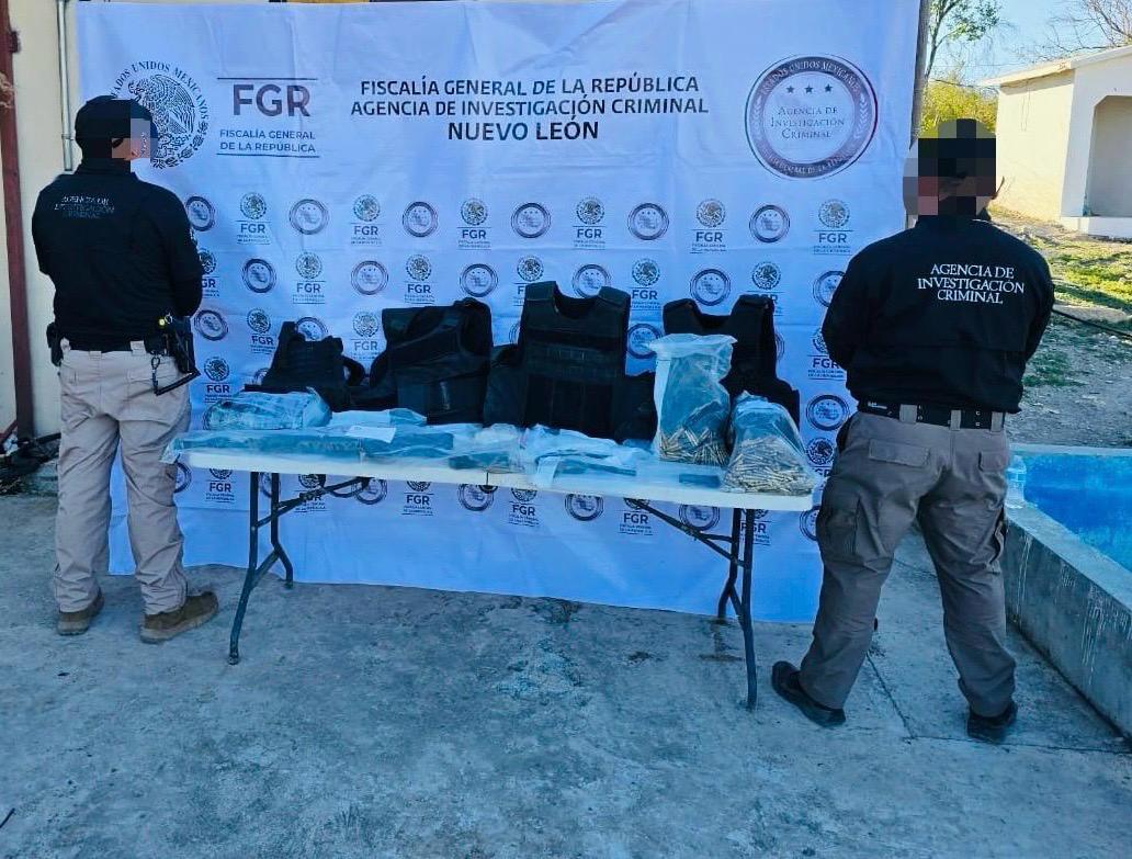 EN CATEO FGR ASEGURA ARMAS DE FUEGO Y DIVERSAS SUSTANCIAS.