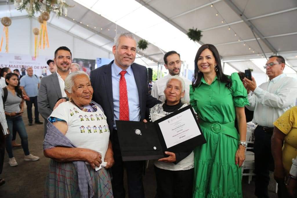 SEE abre convocatoria para reconocer años de labor docente