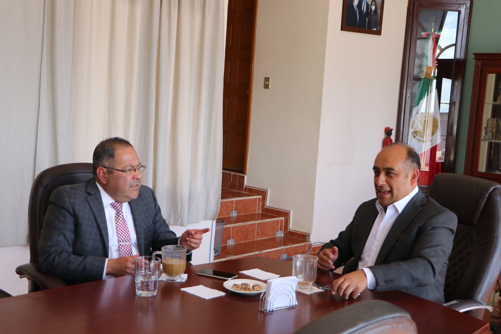 José Luis Téllez Marín, sostuvo reunión de trabajo con el presidente municipal de Irimbo, Dr. Fernando Palomino Andrade.
