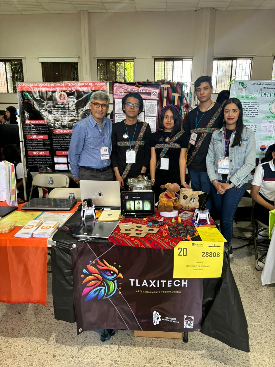 Estudiantes de la carrera de TIC´S logran el tercer lugar en el INFOMATRIX Michoacán