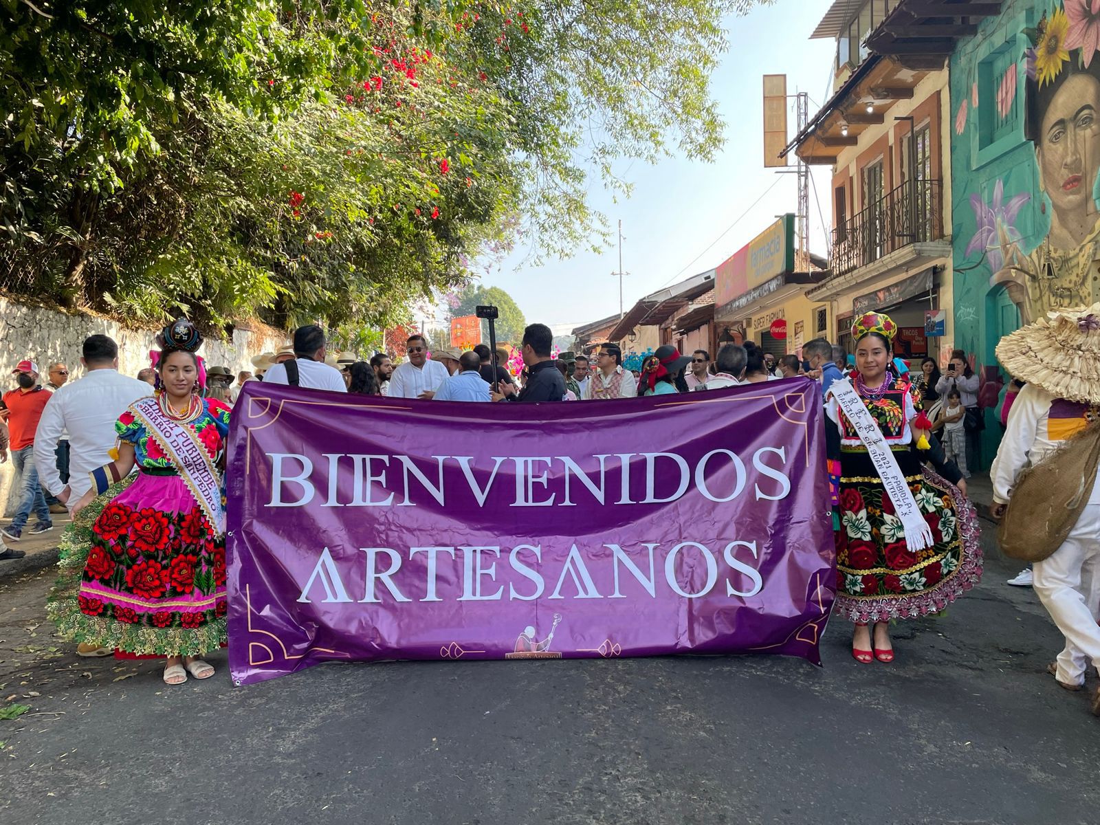 Con 50 contingentes se inaugura mañana el Tianguis Artesanal de Uruapan