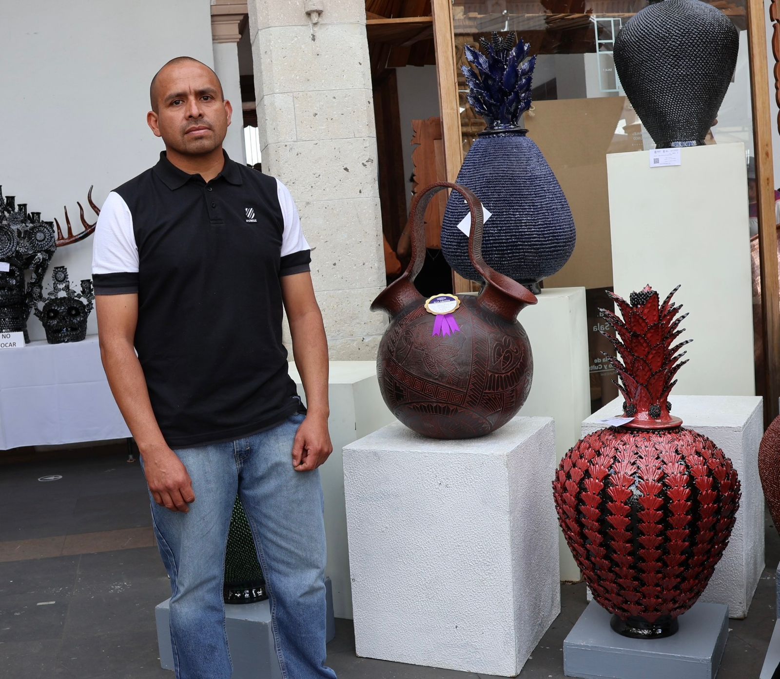Concurso Artesanal de Uruapan da a alfarero de Zinapécuaro su primer premio