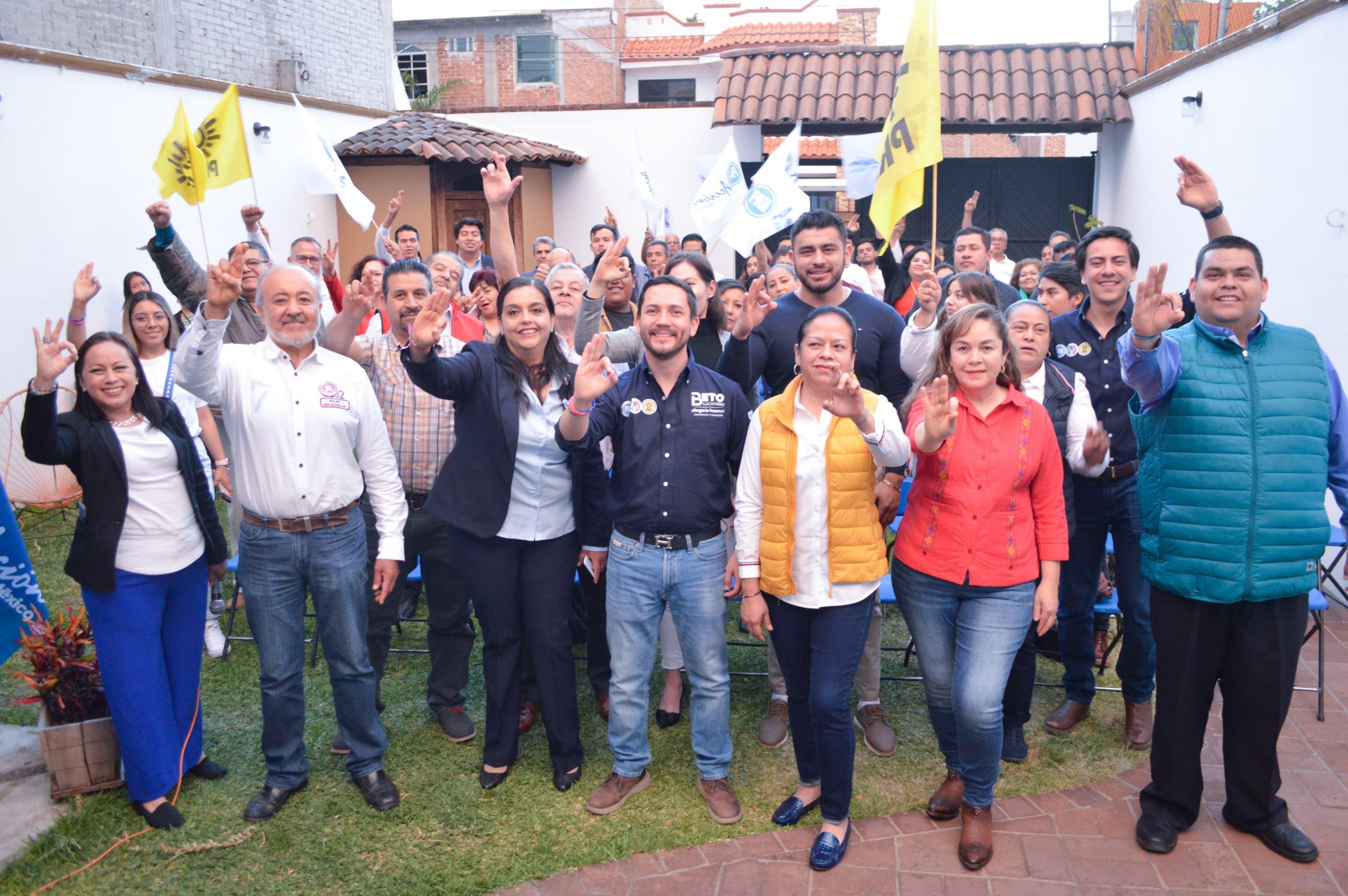 Avanzamos con paso firme en una campaña a ras de suelo y centrada en los michoacanos: Beto Lucatero