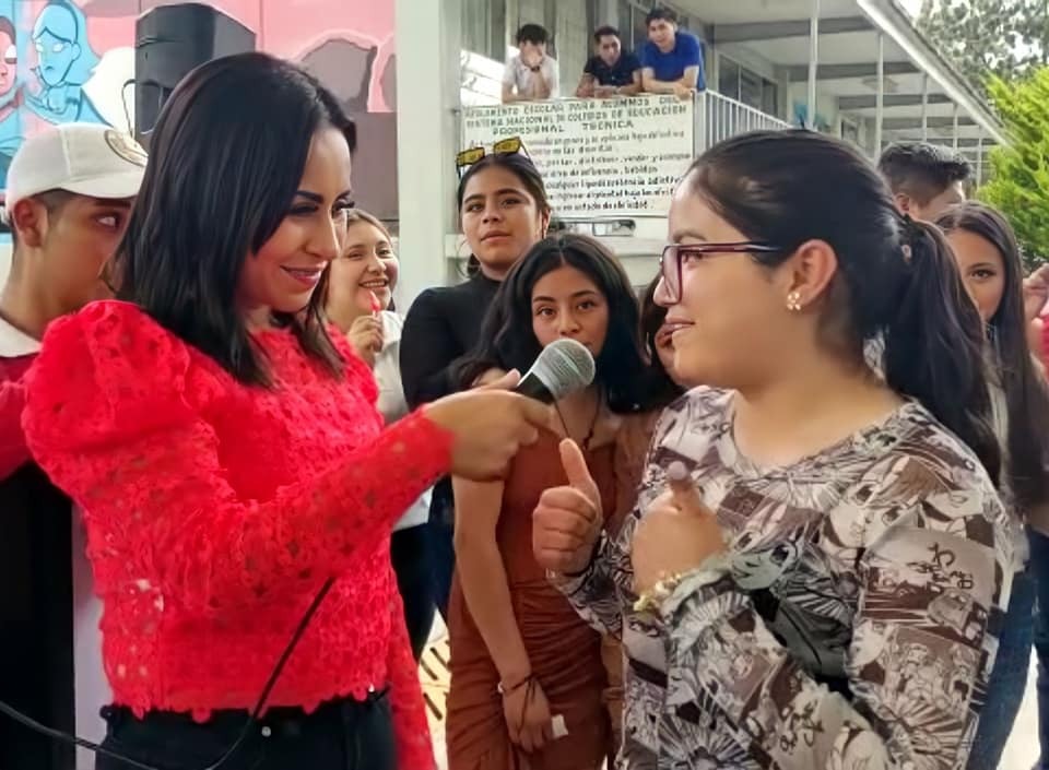 Autonomía de gestión de las escuelas de nivel básico debe reforzarse: Gloria Tapia