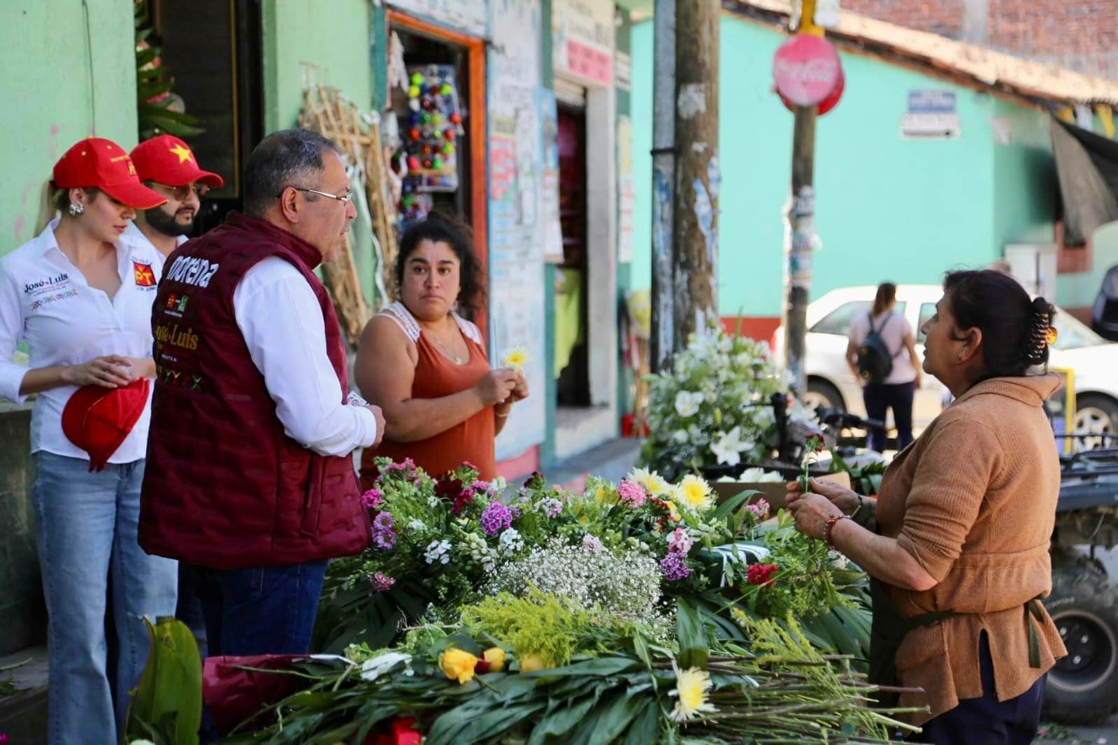 José Luis Téllez, candidato a la Diputación Federal de la Coalición Sigamos Haciendo Historia, visita el municipio de Tarímbaro