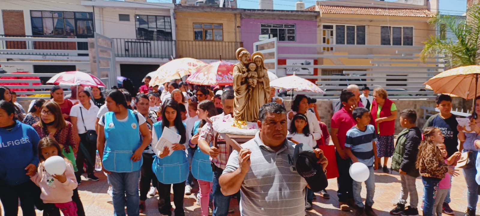 Se realizó marcha por el Día Nacional de la familia