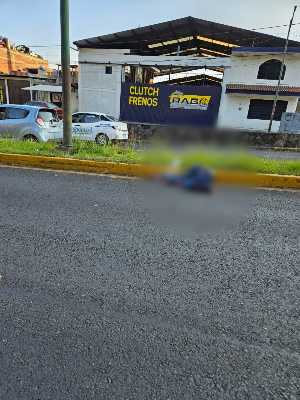 Un hombre murió al derrapar su motocicleta