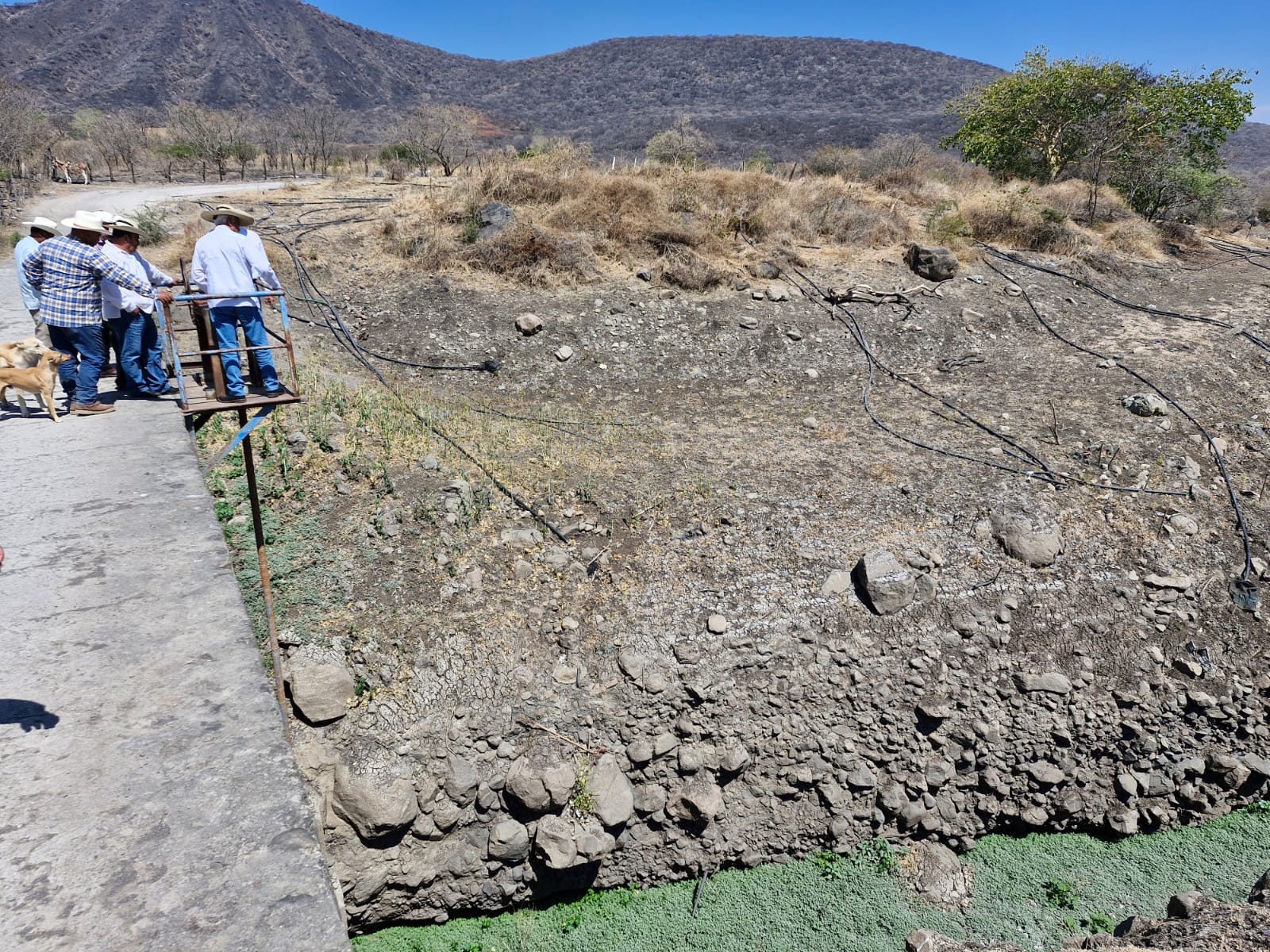 Productores agrícolas suman esfuerzos para rehabilitar la presa de El Cahulote