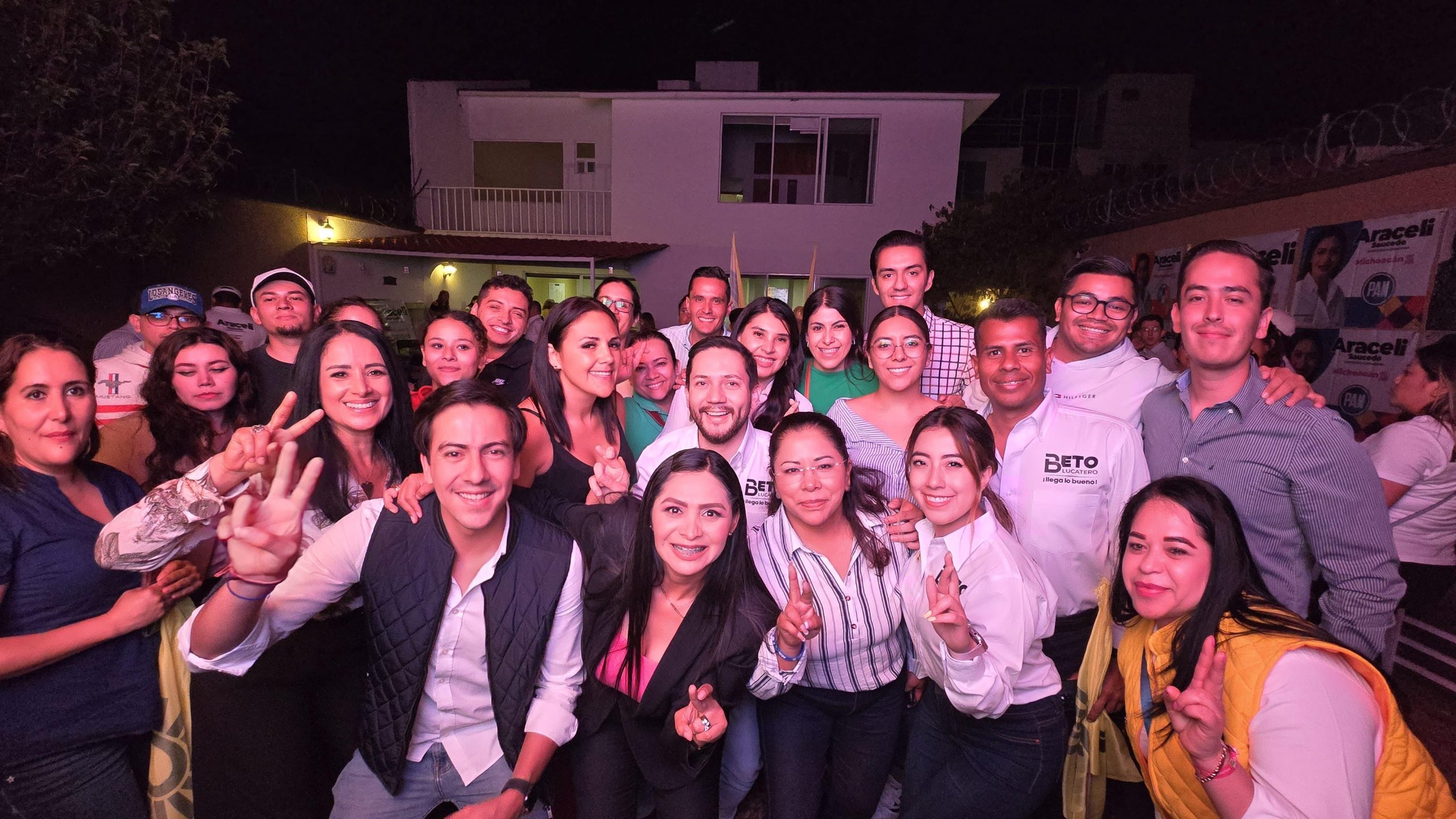 A los debates nosotros vamos a proponer: Beto Lucatero