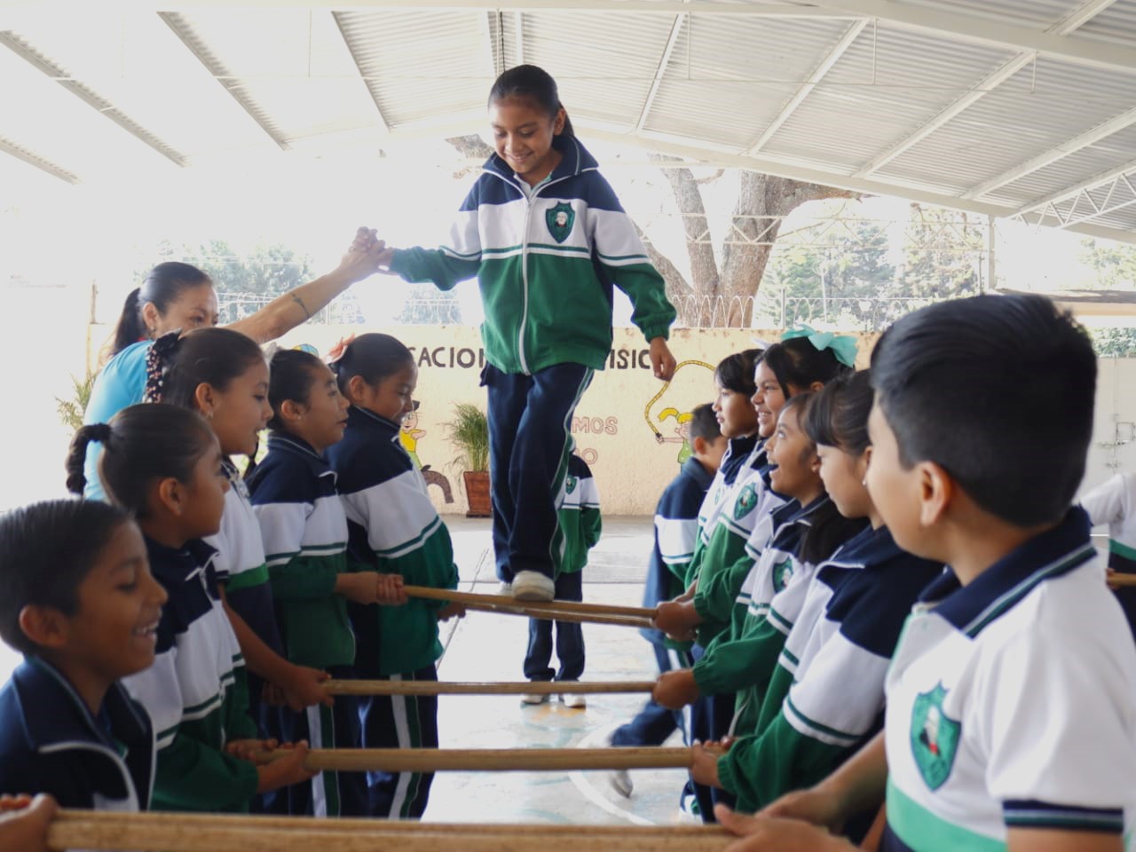 SEE emite recomendaciones para una crianza positiva en niñas y niños