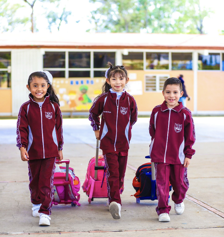 Este lunes regresan a clases más de un millón de estudiantes en Michoacán
