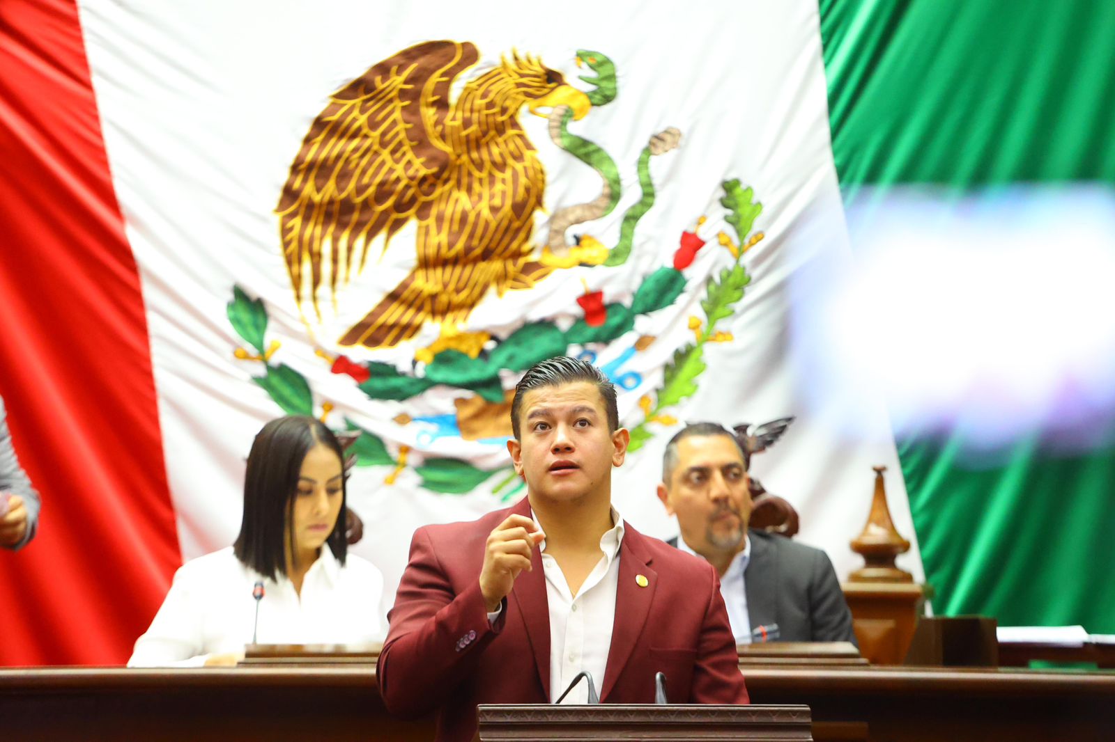 Víctor Zurita propone protección a los adultos mayores con reforma al Código de Justicia Administrativa.