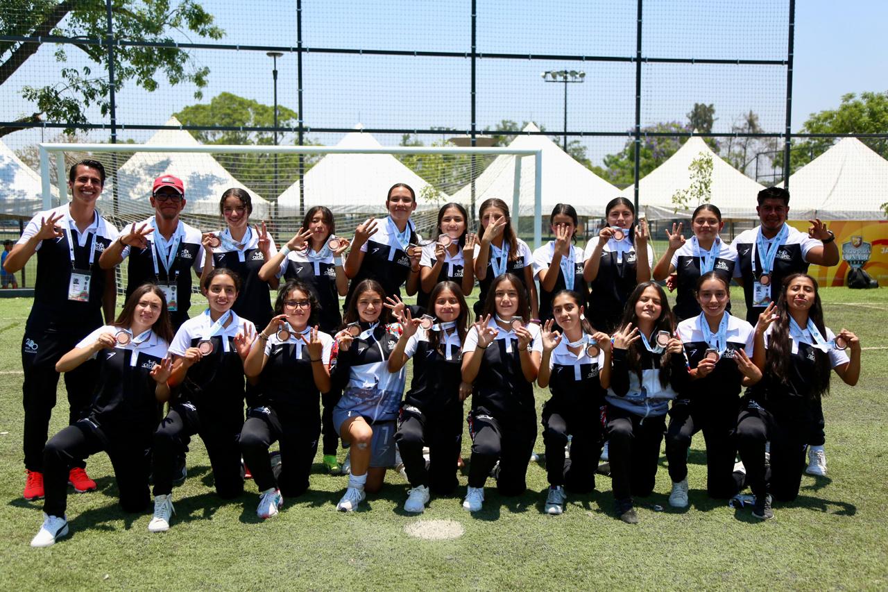 ¡Histórico! Michoacán gana bronce en fútbol femenil en Nacionales Conade
