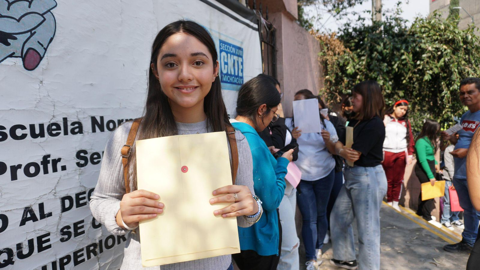 Mañana, último día para entrega de fichas para Escuelas Normales