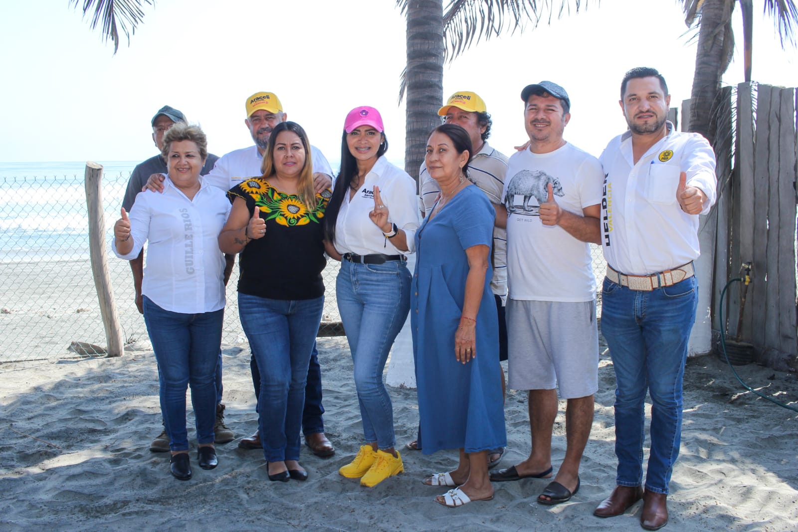 En la Costa michoacana la fuerza y el corazón están por el rescate de México, por eso ¡vamos a ganar!: Araceli Saucedo