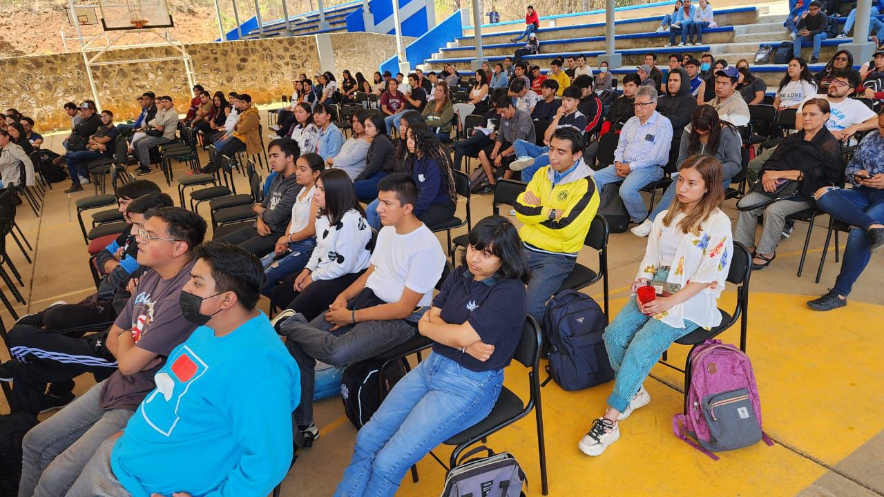 Llama Iemsysem a reforzar acciones para prevenir y erradicar el acoso escolar