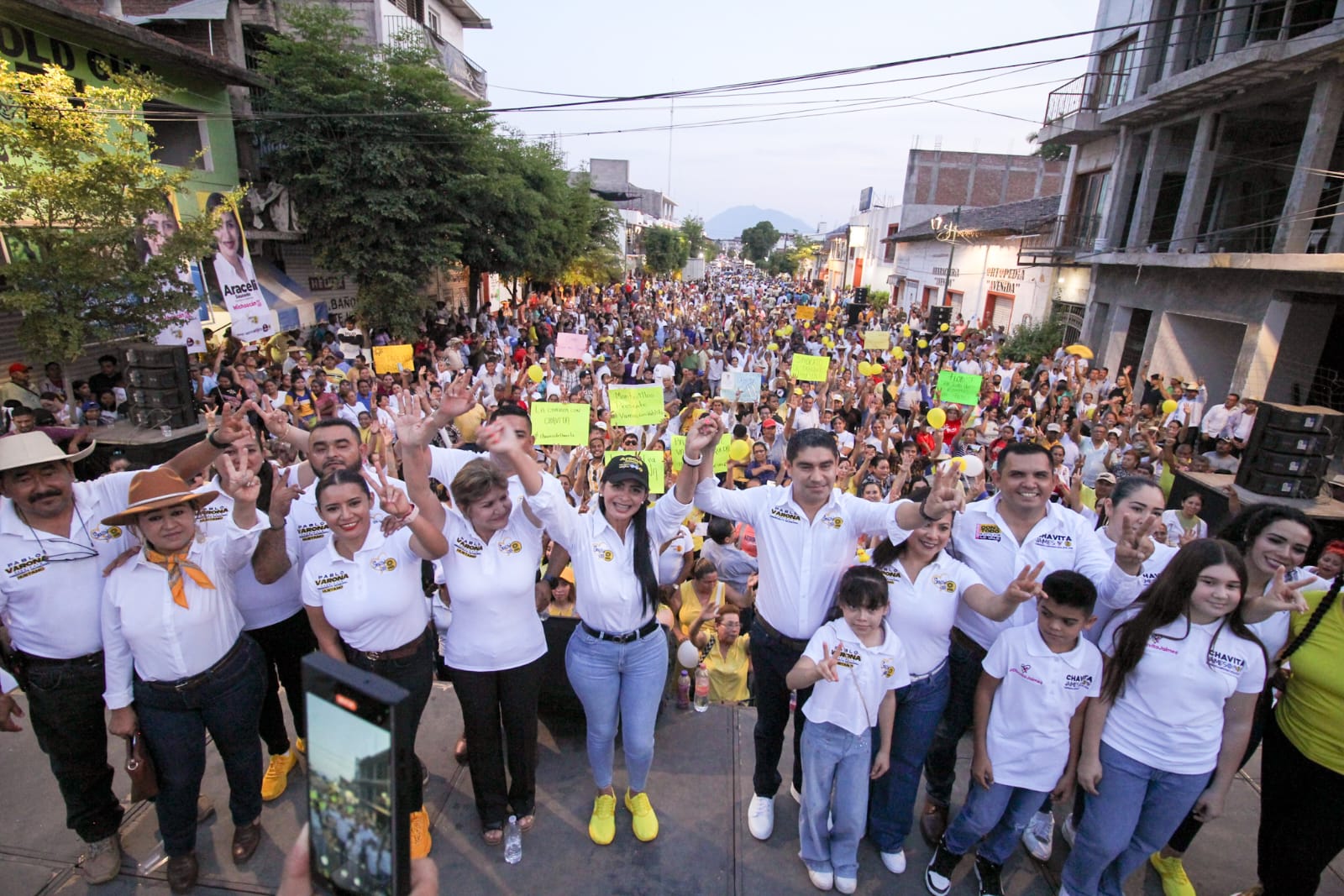 En más de 70 municipios recorridos por Araceli Saucedo, Michoacán ratifica su fuerza y corazón por México