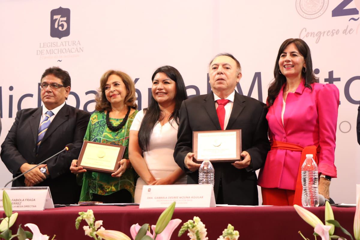 Otorga 75 Legislatura Medalla Michoacán Al Mérito Docente 2024 A Maestra De Educación Especial 6977