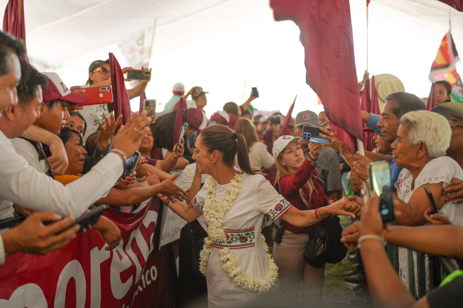 LA OPOSICIÓN VIENE EN ÉPOCAS DE ELECCIONES Y LUEGO SE OLVIDAN DE LOS PUEBLOS: CLAUDIA SHEINBAUM DESDE ZONGOLICA, VERACRUZ.