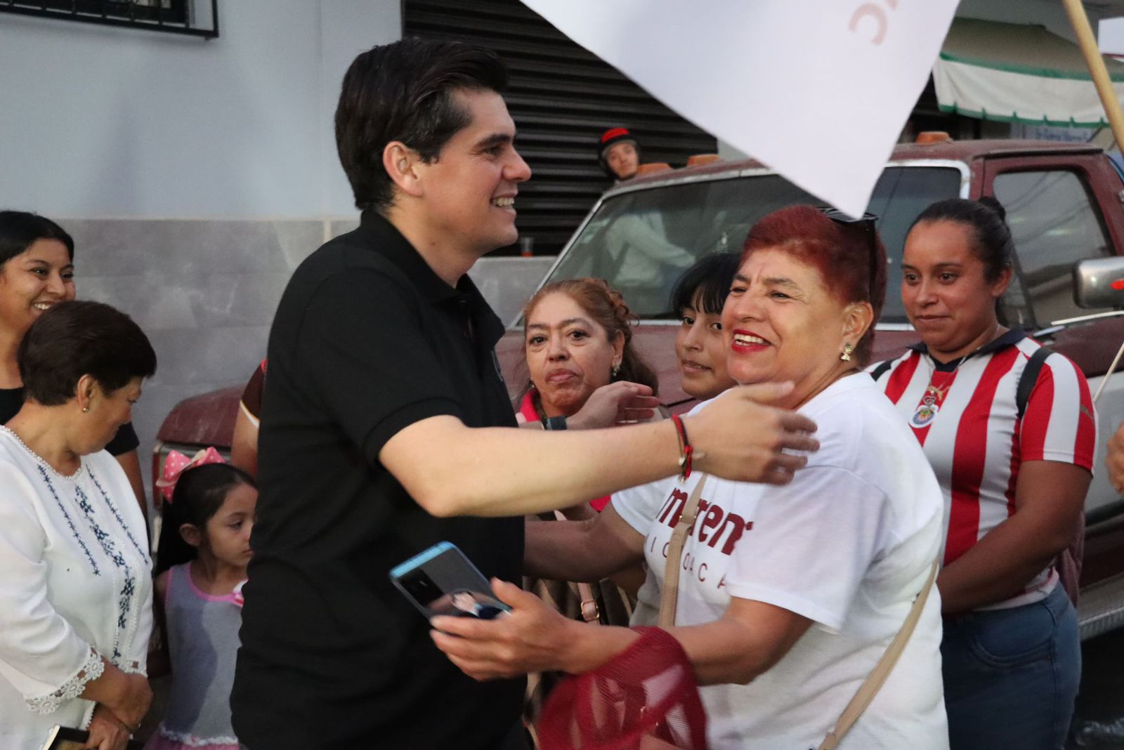 Salgamos a arrasar la elección 5×5 por MORENA-PT, encabezamos el mejor proyecto: Toño Ixtláhuac