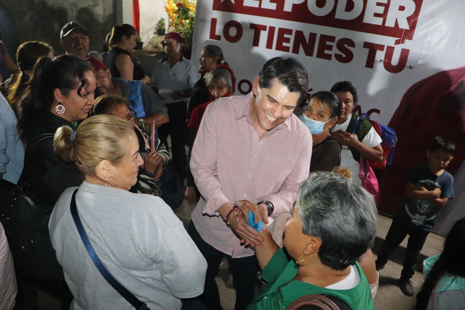 Toño Ixtláhuac llama a todos los ciudadanos a votar este 2 de junio y se compromete a seguir renovando el alumbrado público