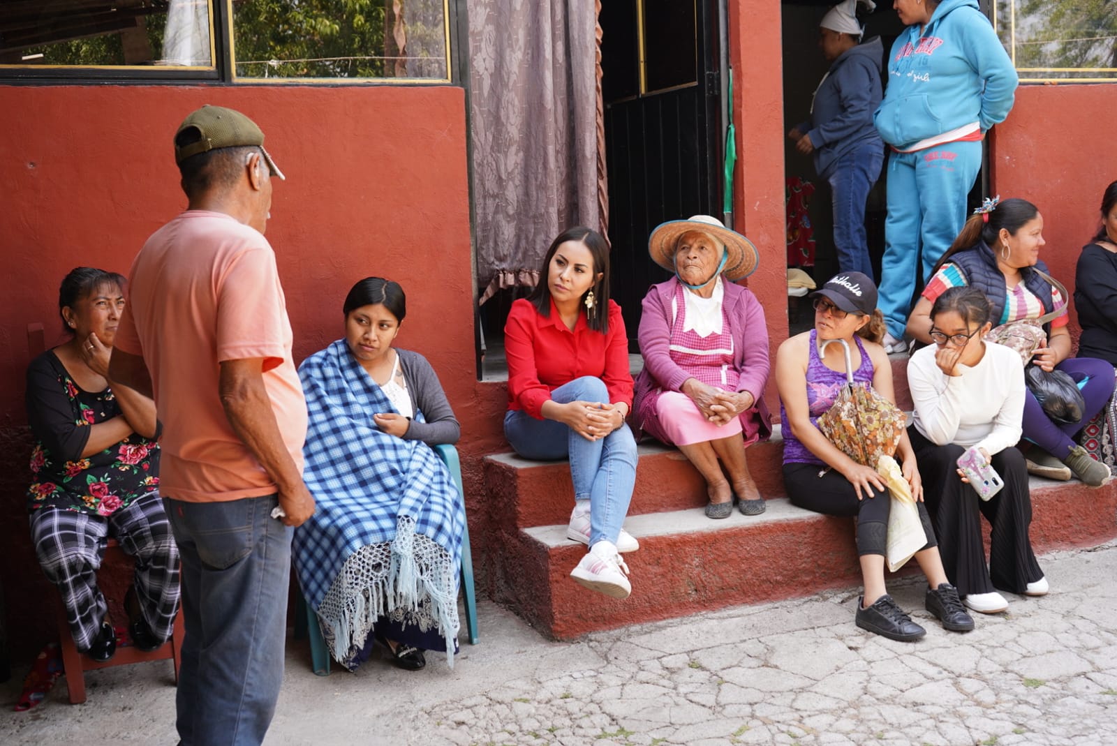 En la Nicolás Romero de Zitácuaro manifiestan respaldo a Gloria Tapia