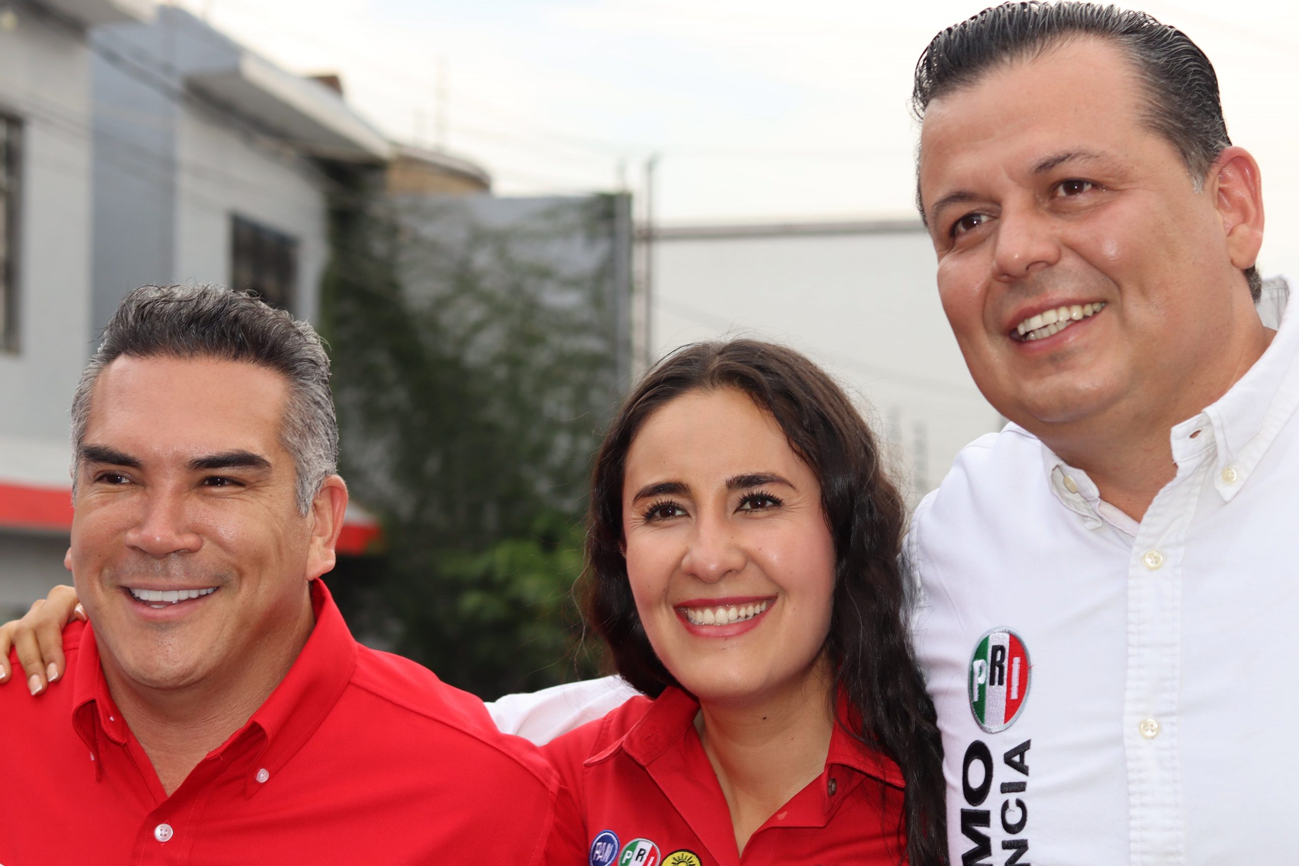 Dirigencia nacional y estatal del PRI da espaldarazo a Karla Carmona