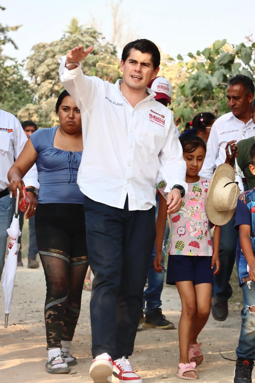 TOÑO IXTLÁHUAC ABORDA ESTRATEGIAS CLAVE EN INFRAESTRUCTURA Y SERVICIOS PÚBLICOS DURANTE SU RECORRIDO POR EL NORTE DEL MUNICIPIO