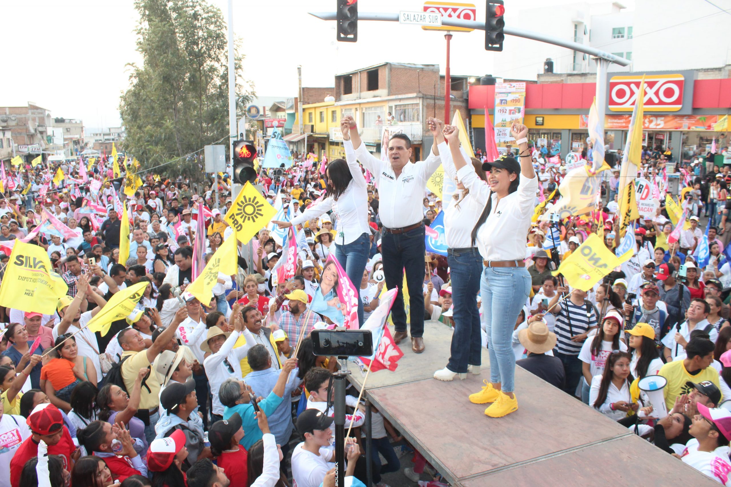 Fortalecido y en unidad, Silvano cierra campaña 