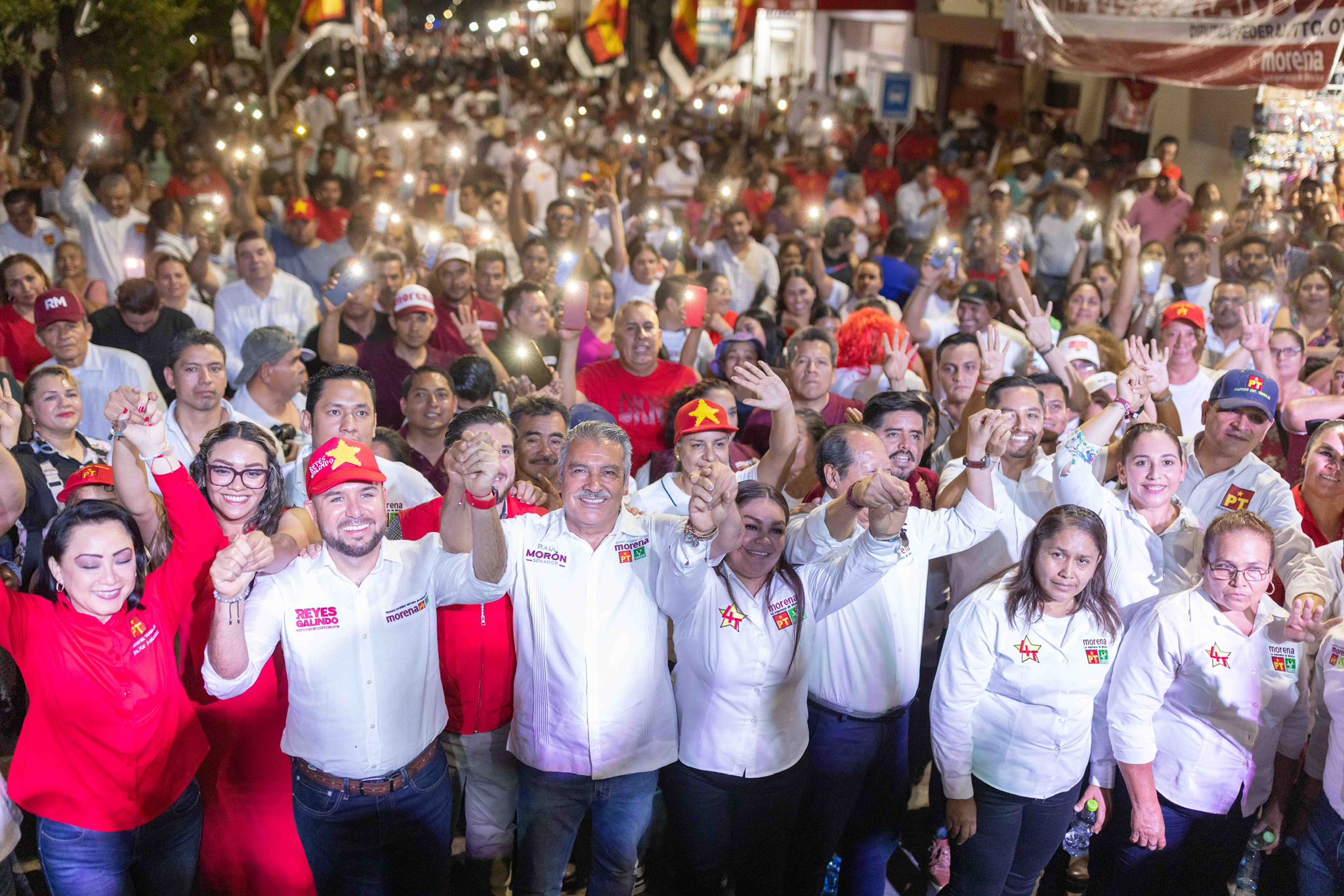 Pueblos de Tierra Caliente , firmes con Morón y la 4T.