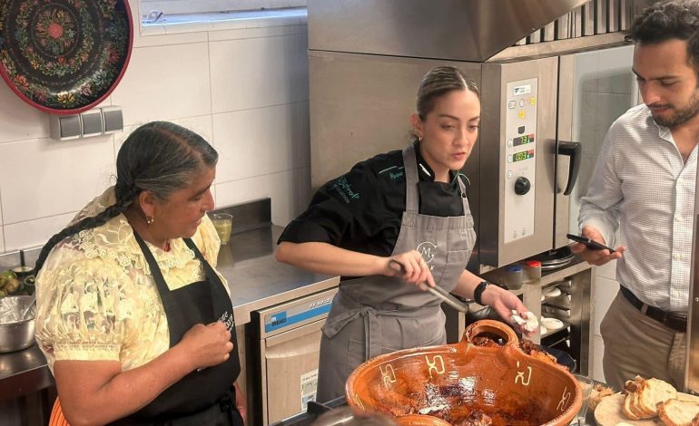 Con su sazón, cocinera tradicional michoacana conquista España