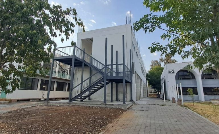 Gobierno estatal construyó edificios para Psicología y Bellas Artes de la UMSNH