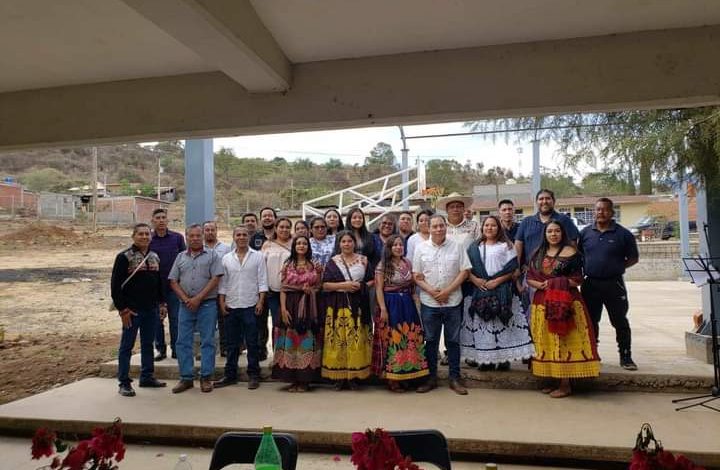 Busca Universidad Intercultural ampliar oferta educativa en extension Santa Fe de la Laguna