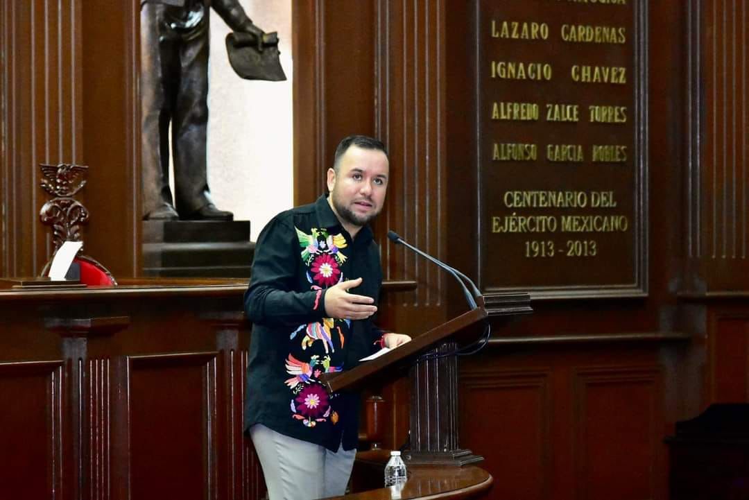 Plantea Reyes Galindo iniciativa para que autoridades de Michoacán atiendan de manera integral la obesidad y los trastornos de conducta alimenticia