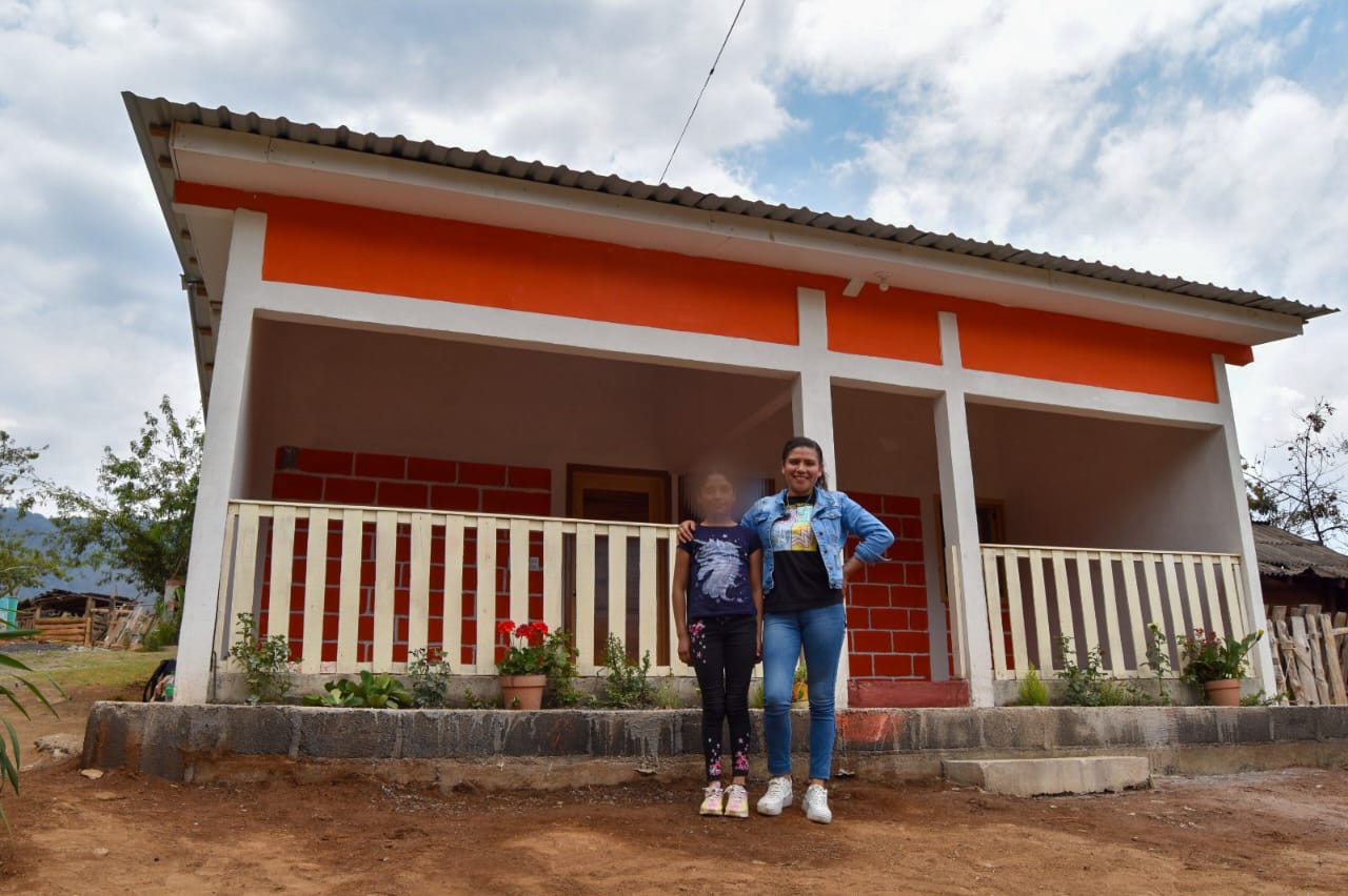 Programa de vivienda mejora el hogar de 100 familias de Pátzcuaro