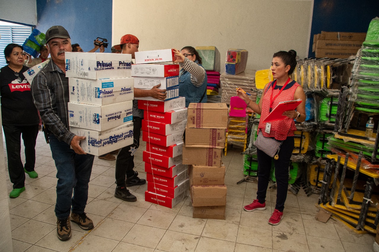 DIF Nacional equipa centros de atención y estancias infantiles del DIF Michoacán