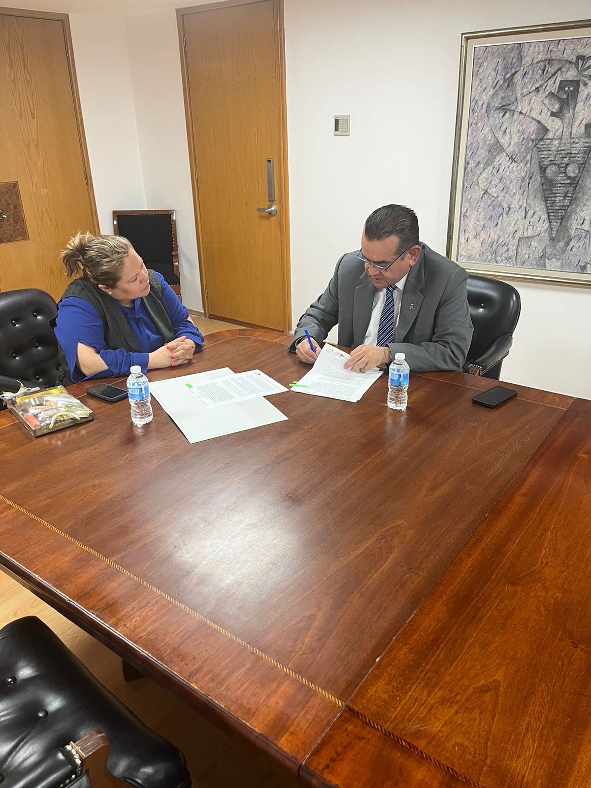 Finanzas y Procuraduría Fiscal acuerdan eficientar recaudación