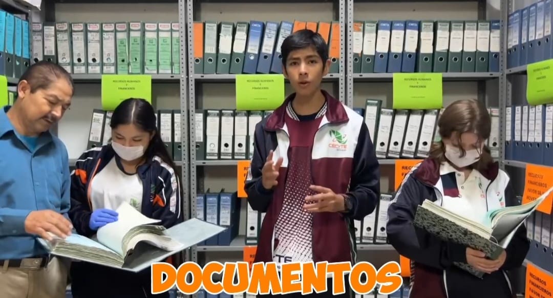 Karin y Grecia te invitan a estudiar Gestión y Digitalización de Documentos en el Cecytem