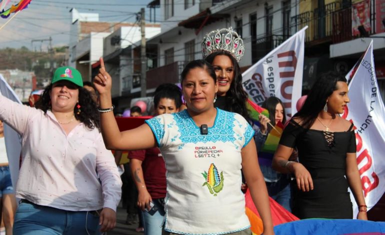 Celeste Ascencio destaca en la 3ra Marcha del Orgullo LGBT en Quiroga